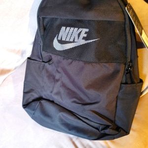 Nike elemental backpack